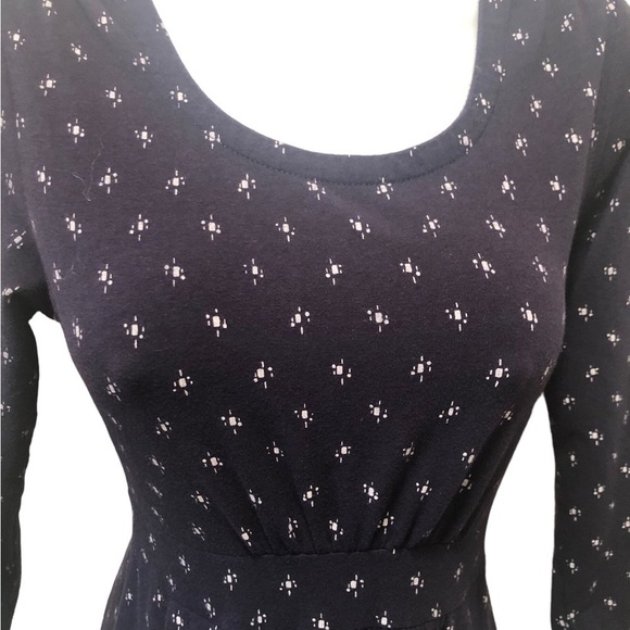 L.L. Bean Empire Empire Waist Knit Printed Dress XS Navy Easy Wear Minimalist - Picture 3 of 7